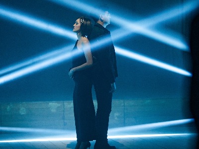 ERIC i Ivana Kindl predstavljaju spot za „Feel You Close“