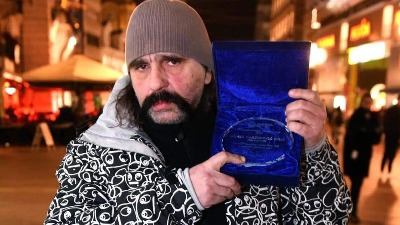 Damir Martinović Mrle dobio priznanje HGU-a za umjetnički doprinos na sceni